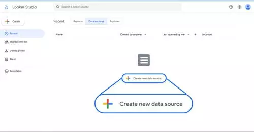 2. از بین گزینههای موجود، Google Sheets، Google Analytics، BigQuery یا سایر منابع را انتخاب کنید.