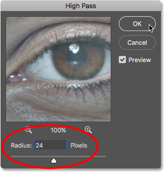 Setting the High Pass filter Radius value to 24 pixels in Photoshop